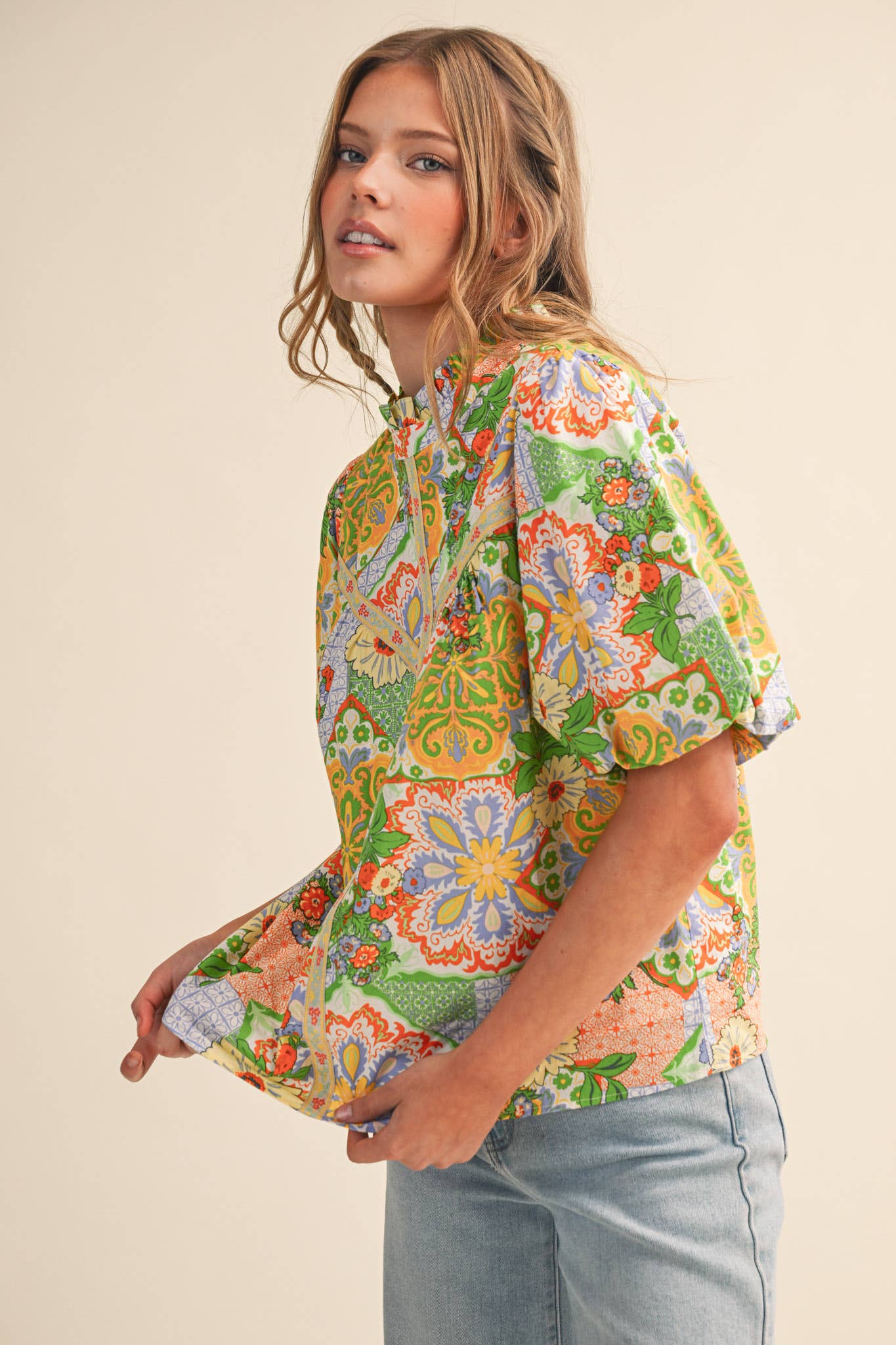 EXCLUSIVE FLORAL PRINT EMBROIDERY TRIM TOP MTP4610: ORANGE MULTI PAISLEY / L