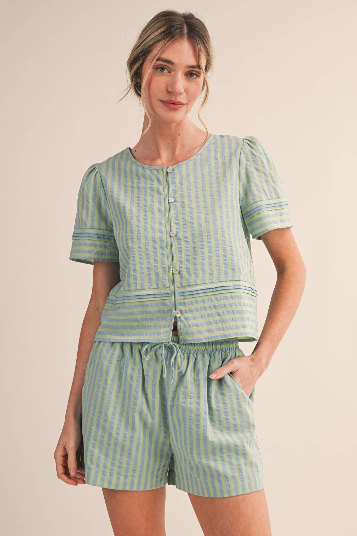 STRIPED BUTTON UP TOP AND SHORTS SET MPST4488: YELLOW PINK STRIPE / S