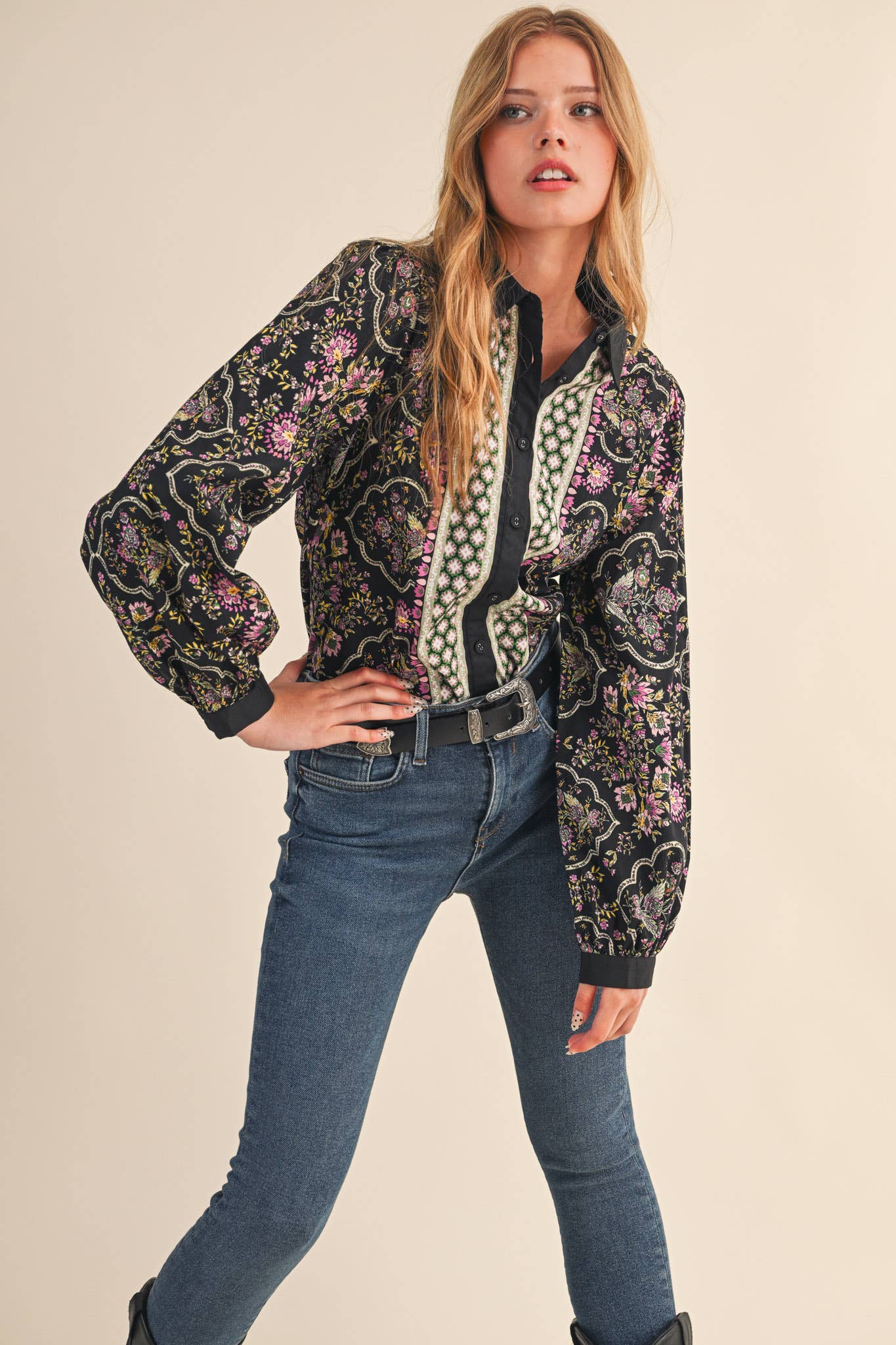 EXCLUSIVE FLORAL BORDER PRINT BUTTON UP TOP MTP4126: Ivory Multi / L