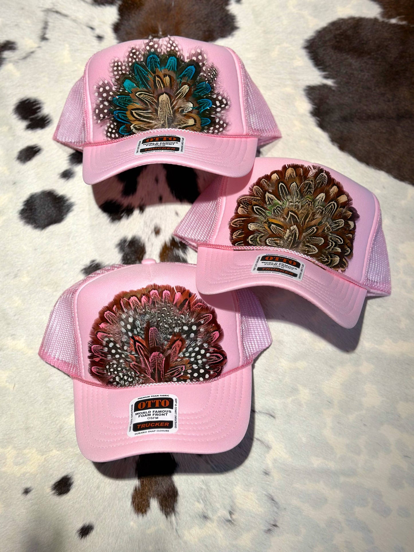 LIGHT PINK FEATHER TRUCKER HAT: No Faux Turquoise / Feather 9
