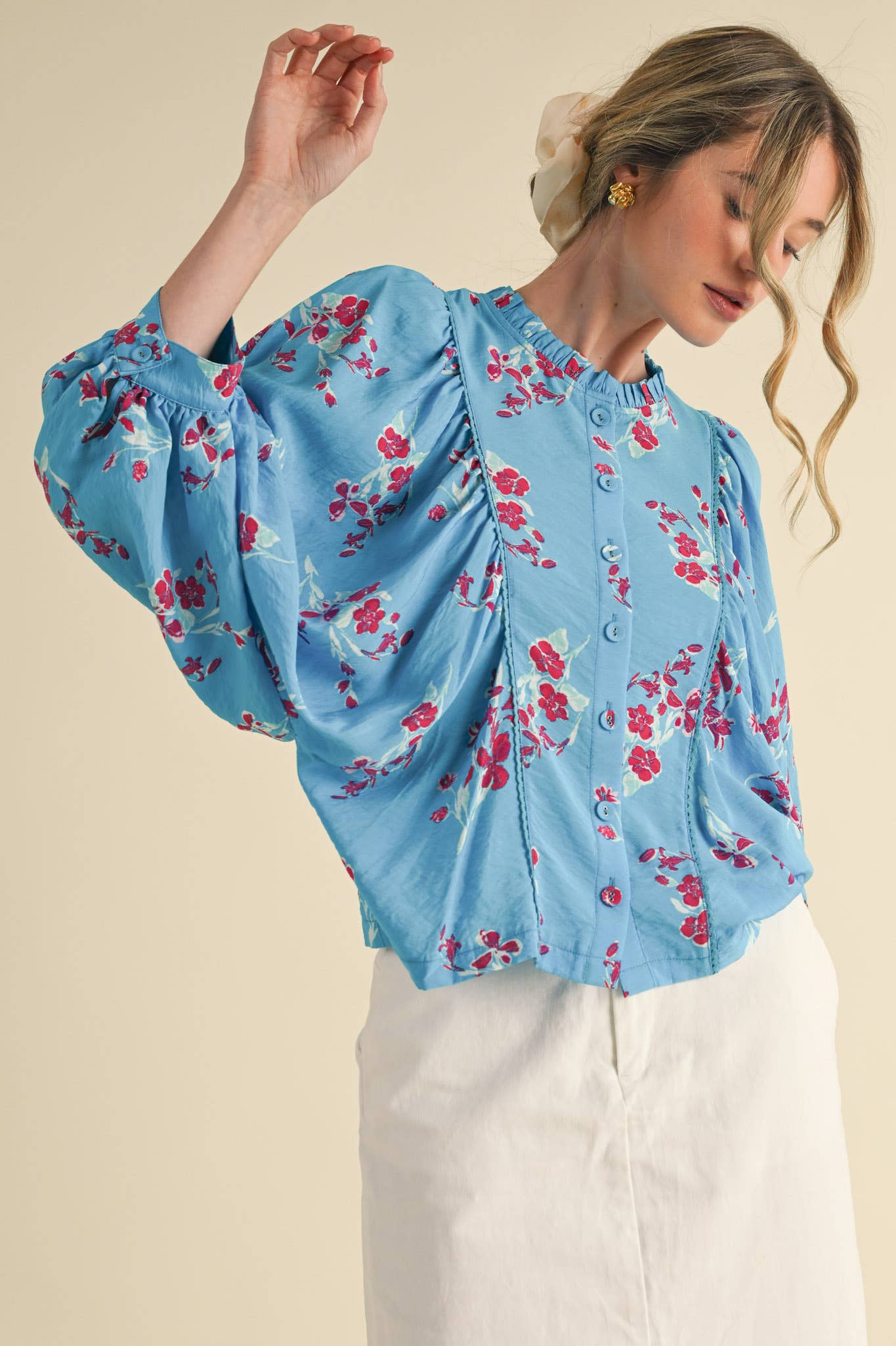 EXCLUSIVE PRINT FLORAL DOLMAN SLEEVE BLOUSE MTP3871: Electric Blue Floral / L