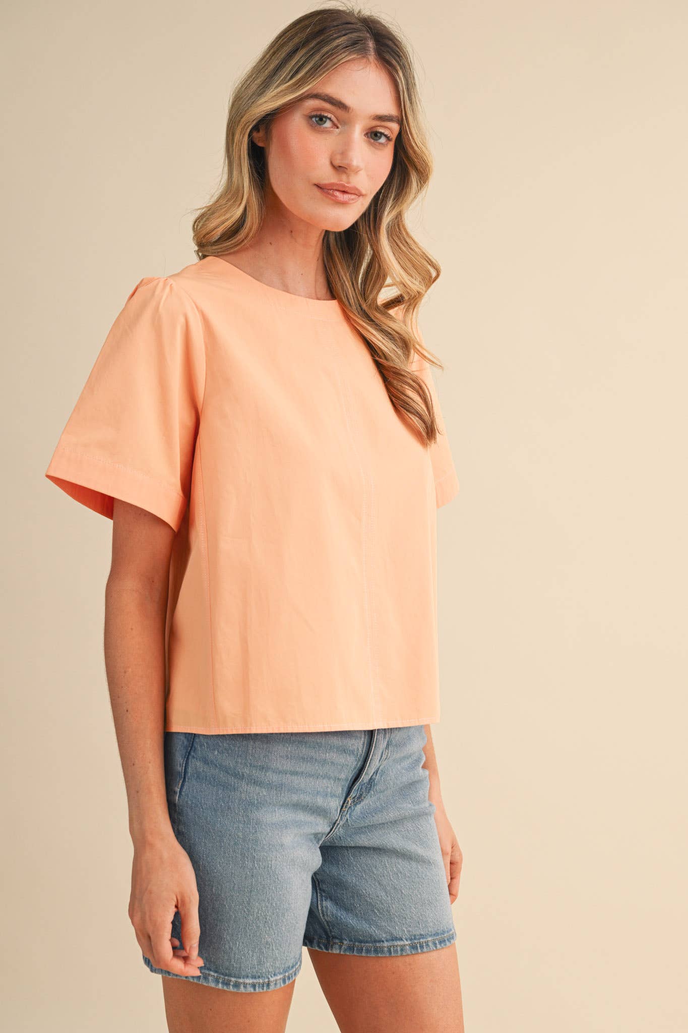 SEAM DETAIL SHORT SLEEVE BOXY TOP MTP4795: APPLE GREEN / S