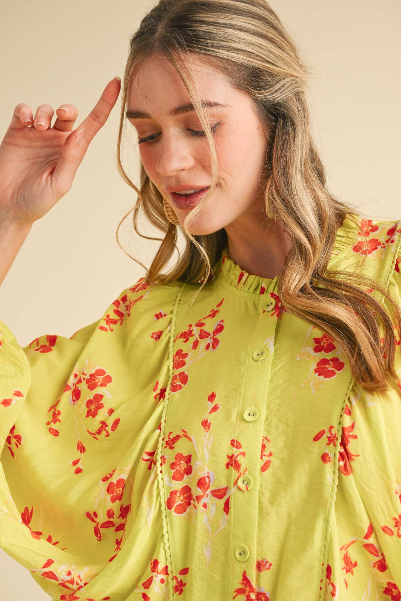 EXCLUSIVE PRINT FLORAL DOLMAN SLEEVE BLOUSE MTP3871: Electric Blue Floral / S