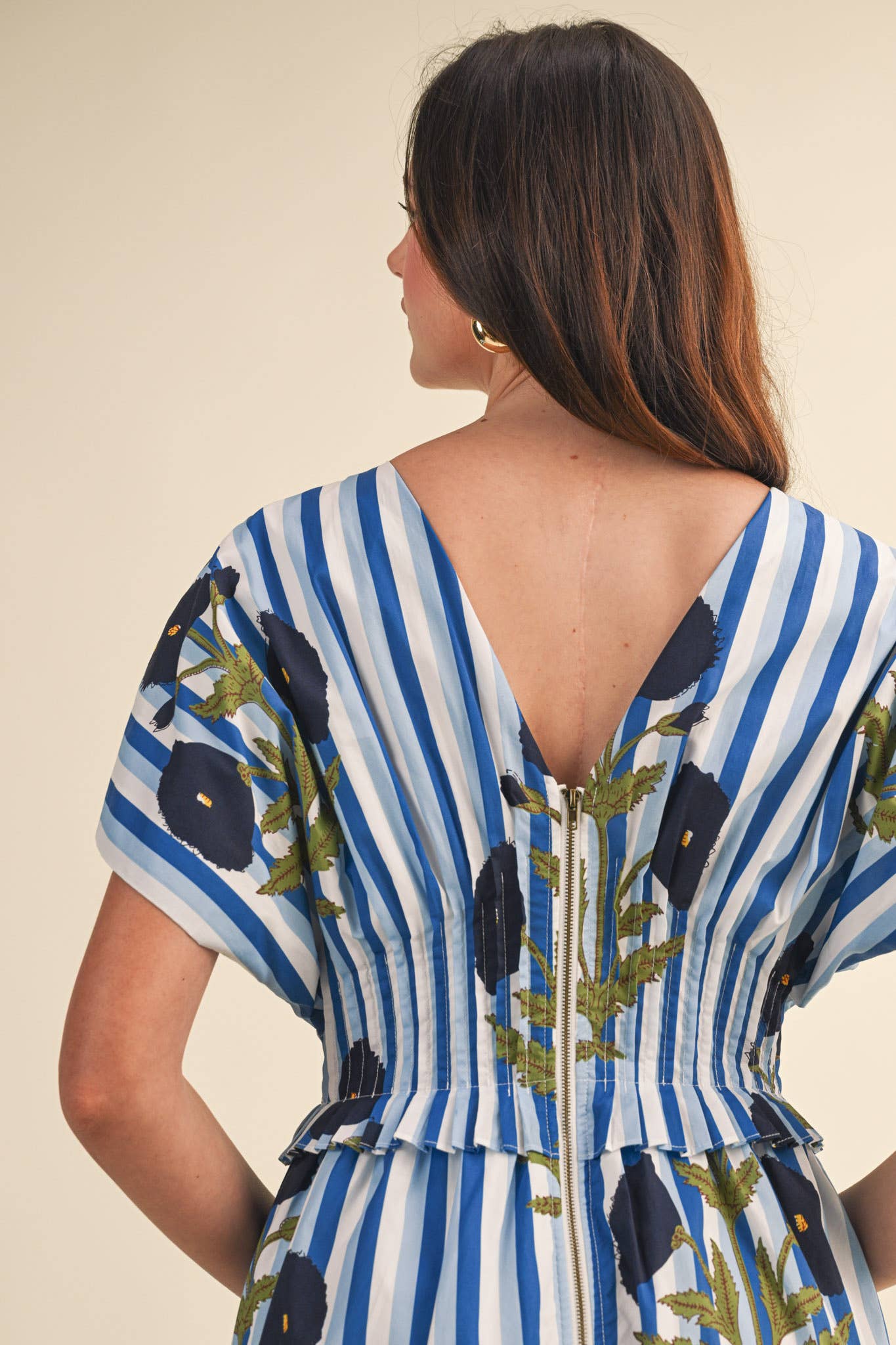 STRIPED FLORAL PIN TUCK WAIST MIDI DRESS MDR4787: BLUE FLORAL STRIPE / M