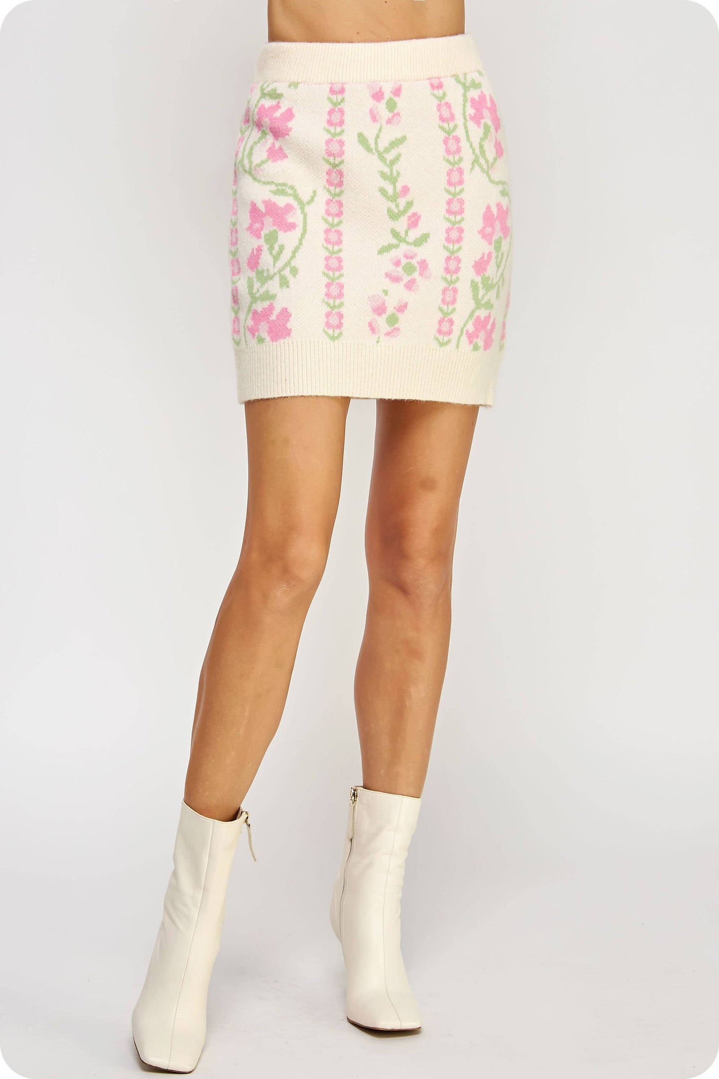 Floral Intarsia Sweater Mini Skirt: Cream / M