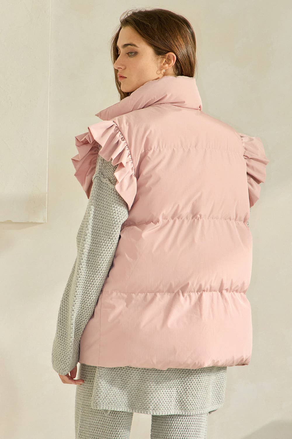 IT1813 Ruffle Sleeve Down Vest: DUSTY PINK / S-M-L (2-2-2)