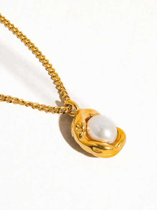 Zakai Non-Tarnish Natural Pearl Round Necklace: Yellow Gold