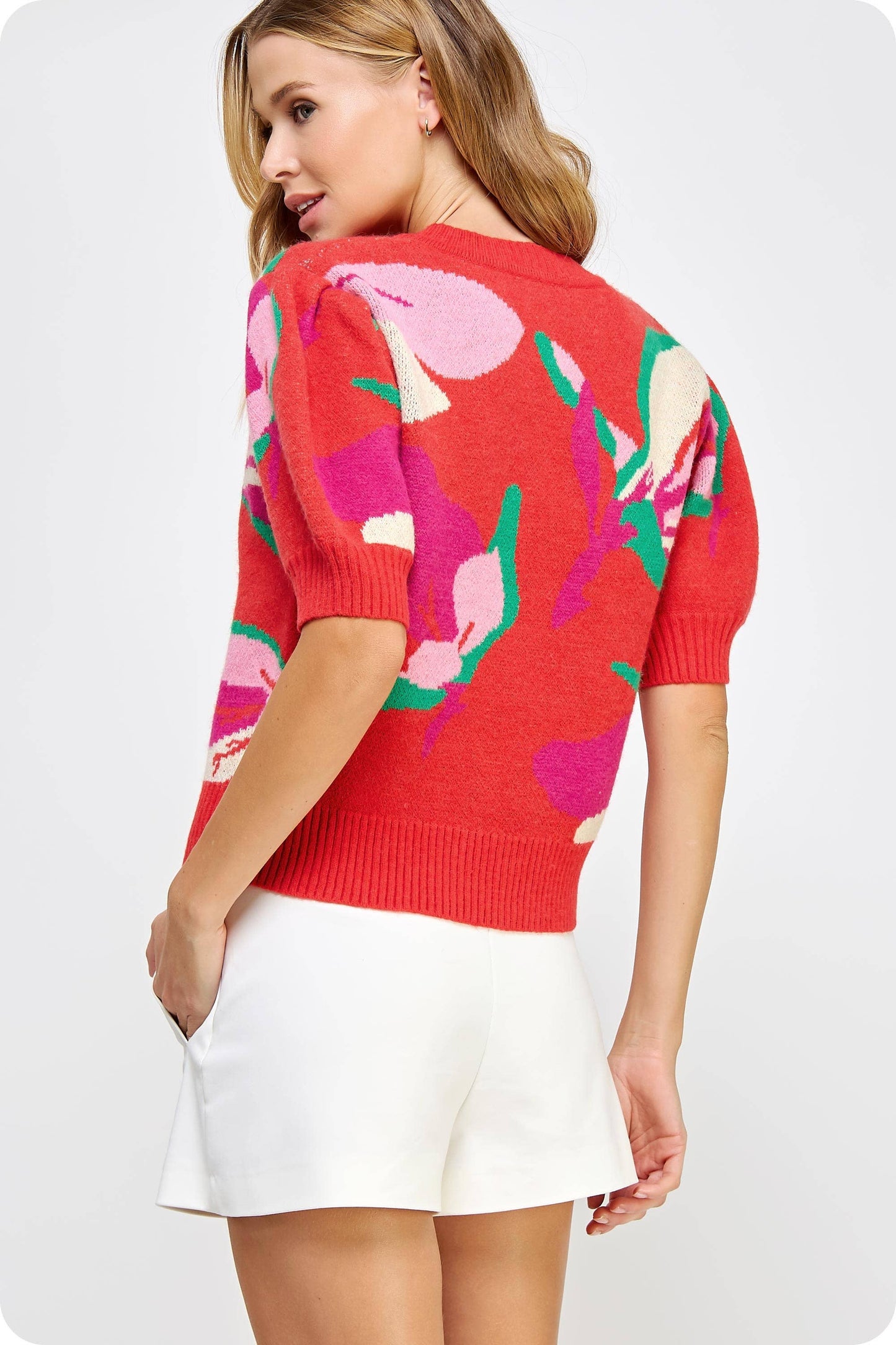 Floral Pattern Short Sleeve Knit Top: Spicy Orange Multi / L