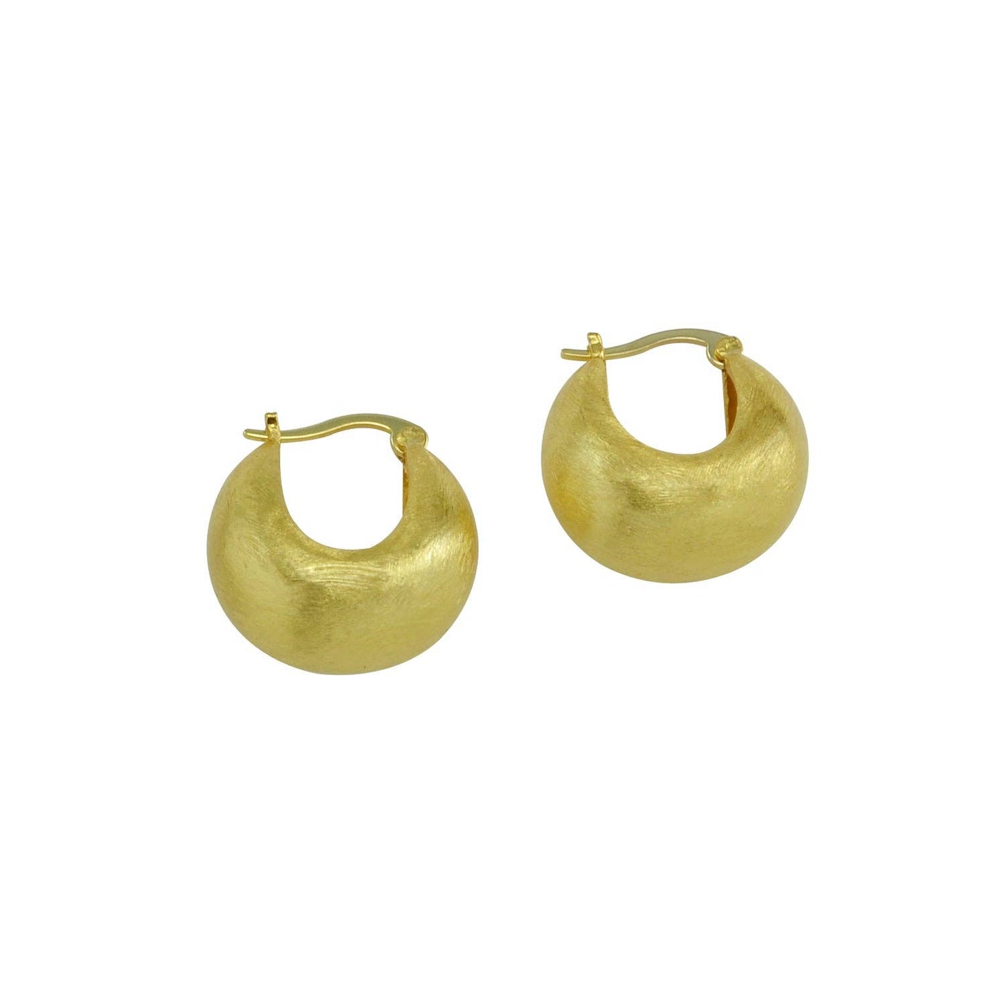 MAGDA EARRINGS: Model Wearing Gold