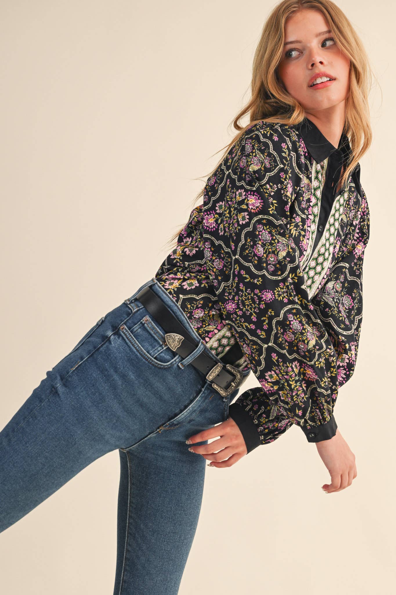 EXCLUSIVE FLORAL BORDER PRINT BUTTON UP TOP MTP4126: Ivory Multi / L