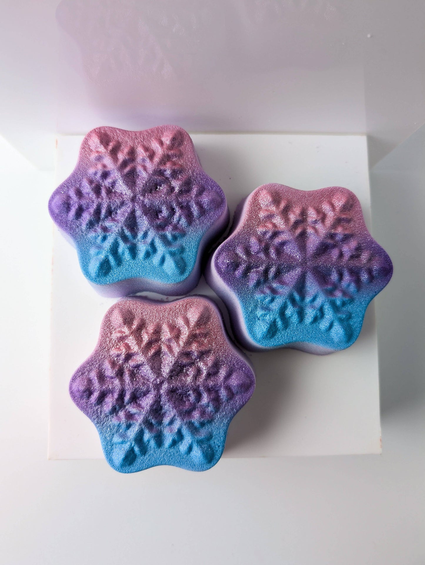 Sugar Plum Snowflake Bath Bomb - Christmas 2025