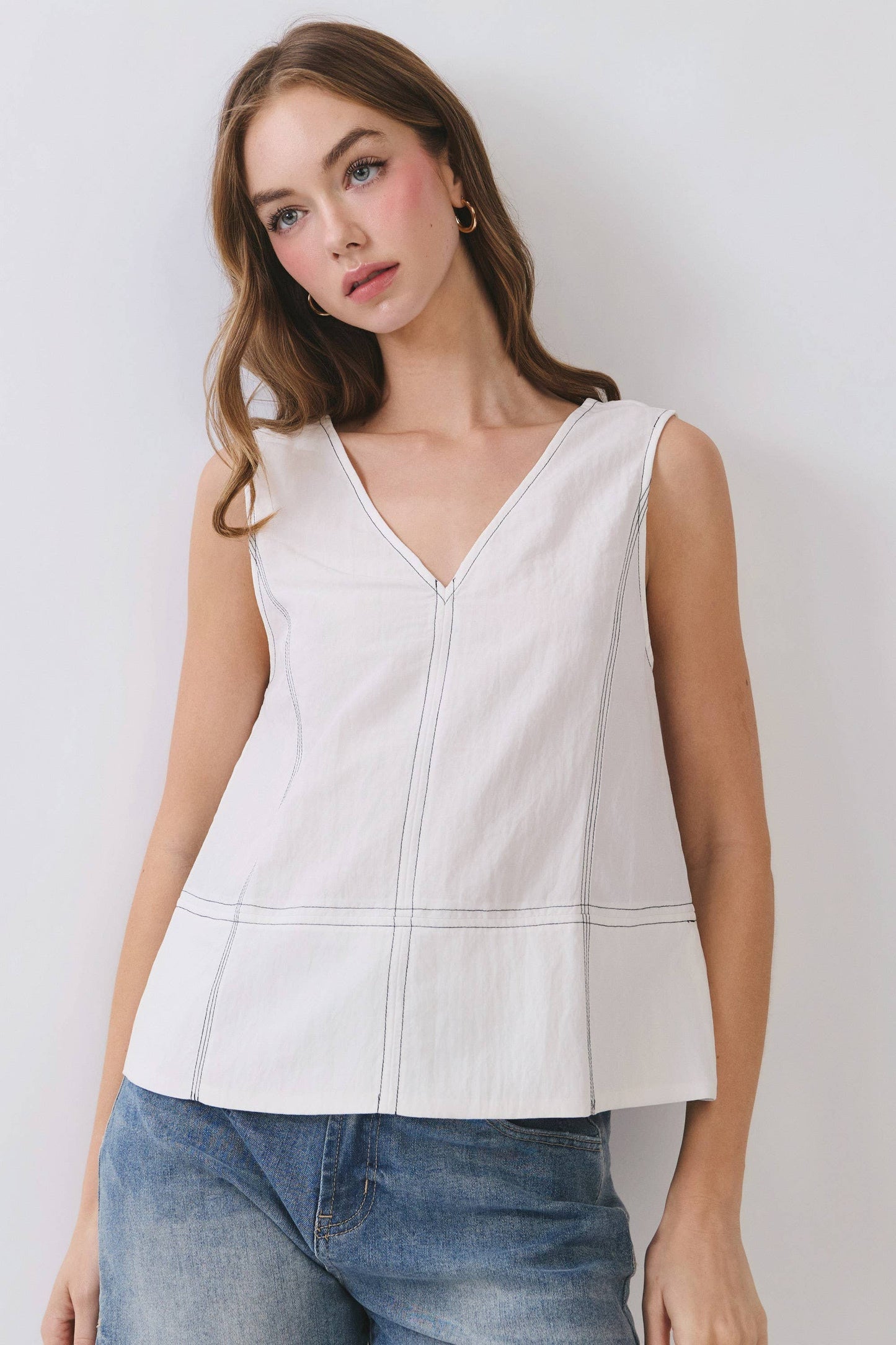 CT10002-Contrast Stitch Sleeveless V-Neck Top: White / L