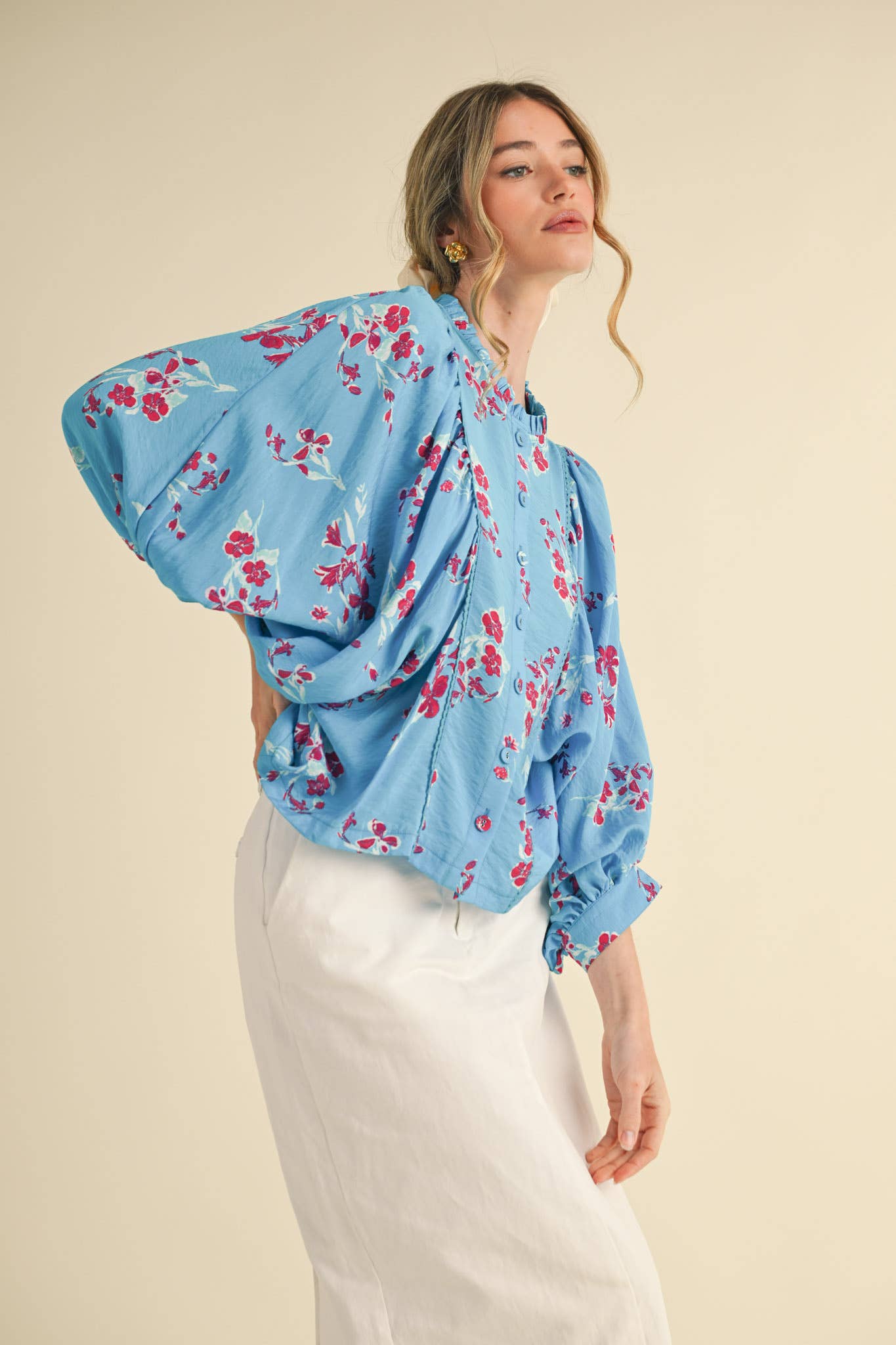 EXCLUSIVE PRINT FLORAL DOLMAN SLEEVE BLOUSE MTP3871: Electric Blue Floral / S
