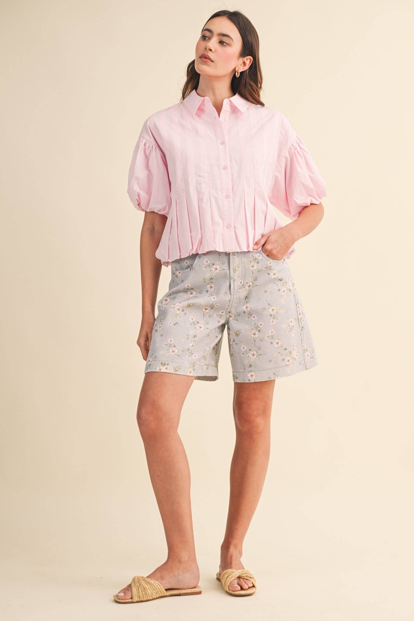 PLEATED BUBBLE HEM BUTTON DOWN TOP MTP4694: SKY BLUE / M