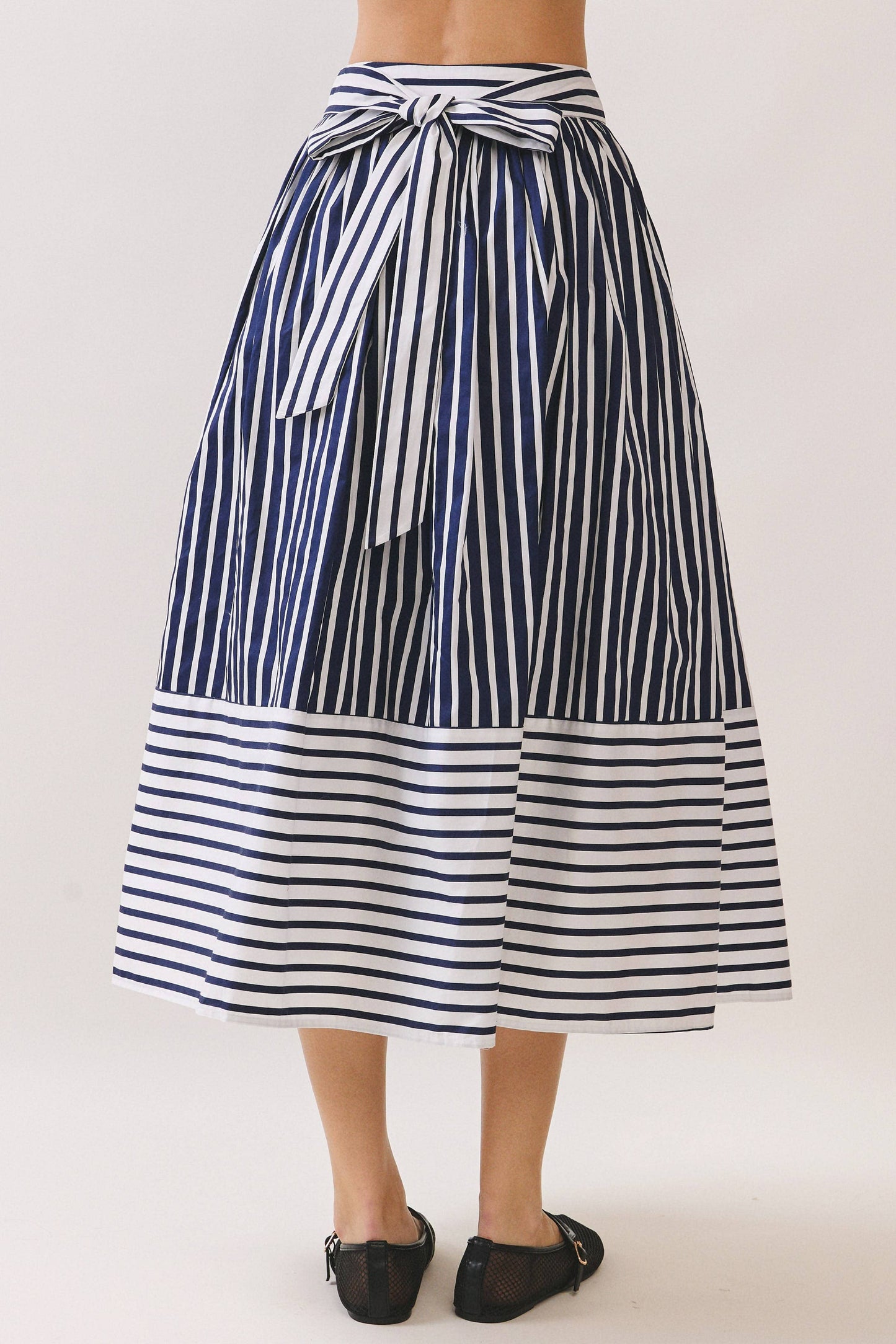 CS3917-Striped Self Tie Belt High Waist Midi Skirt: NAVY / L