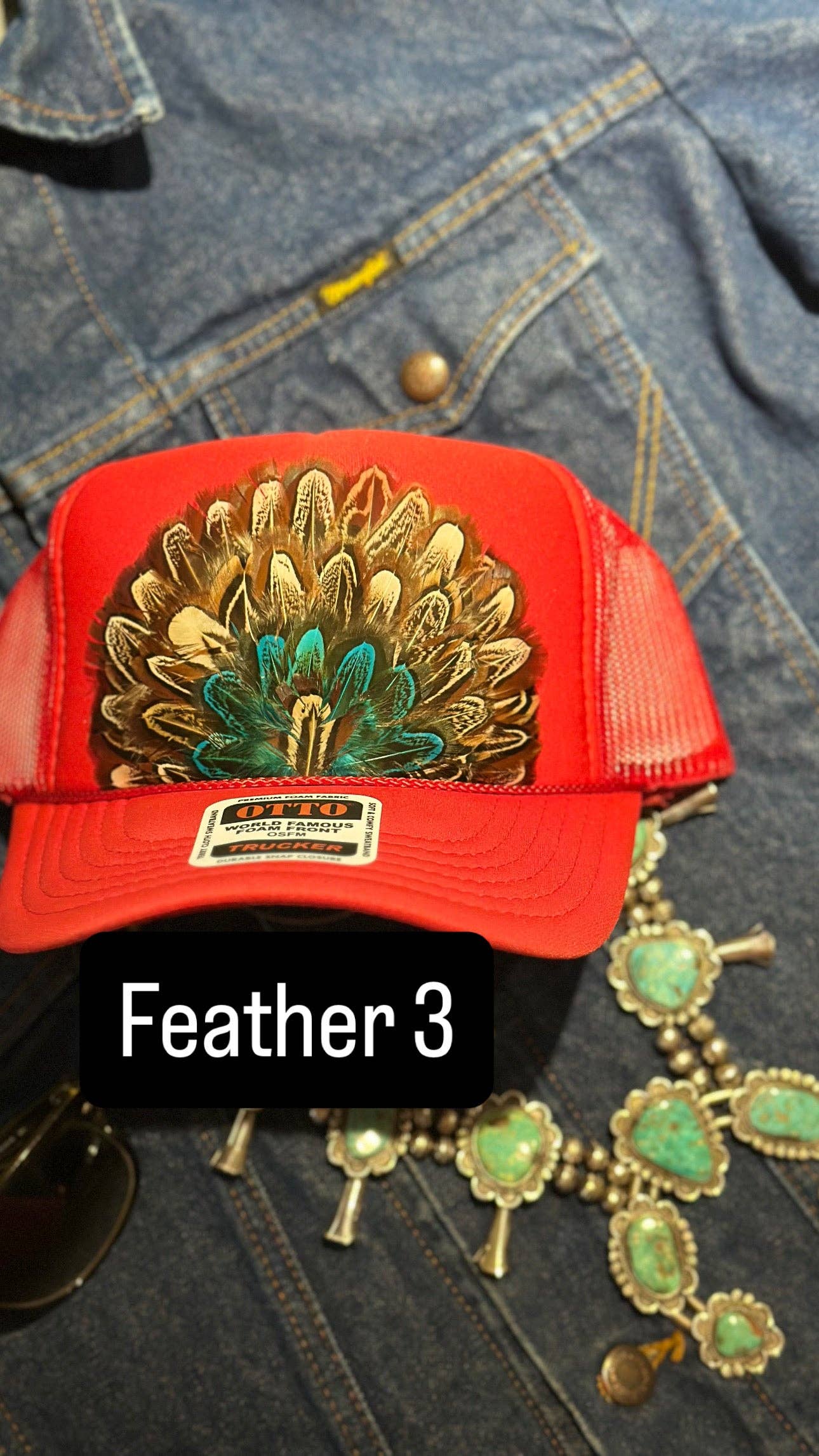 RED FEATHER TRUCKER HAT: No Faux Turquoise / Feather 1