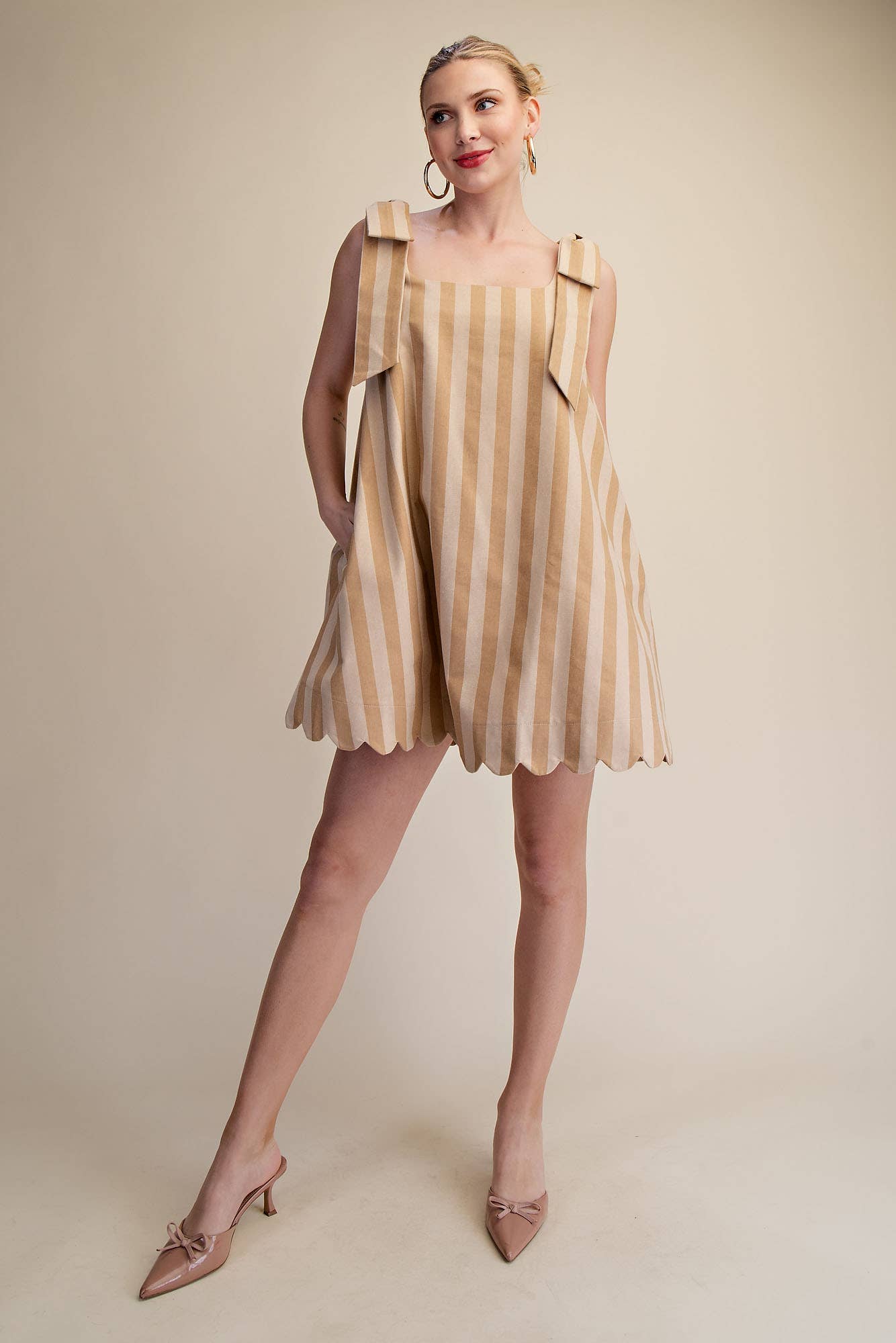 Scoop Neck Bow Shoulder Scallop Mini Dress: Taupe / S