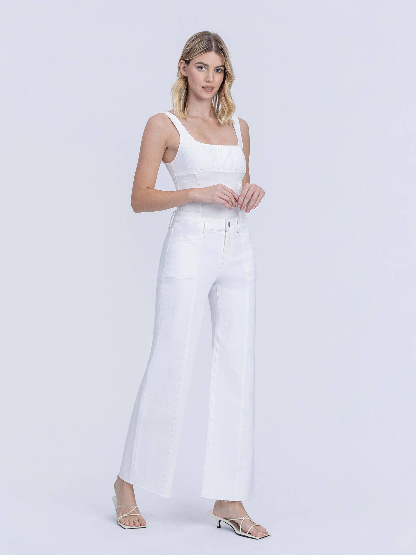 HIGH RISE STACKED WAISTBAND OPTIC WHITE WIDE JEANS T7252WH: OPTIC WHITE / 27