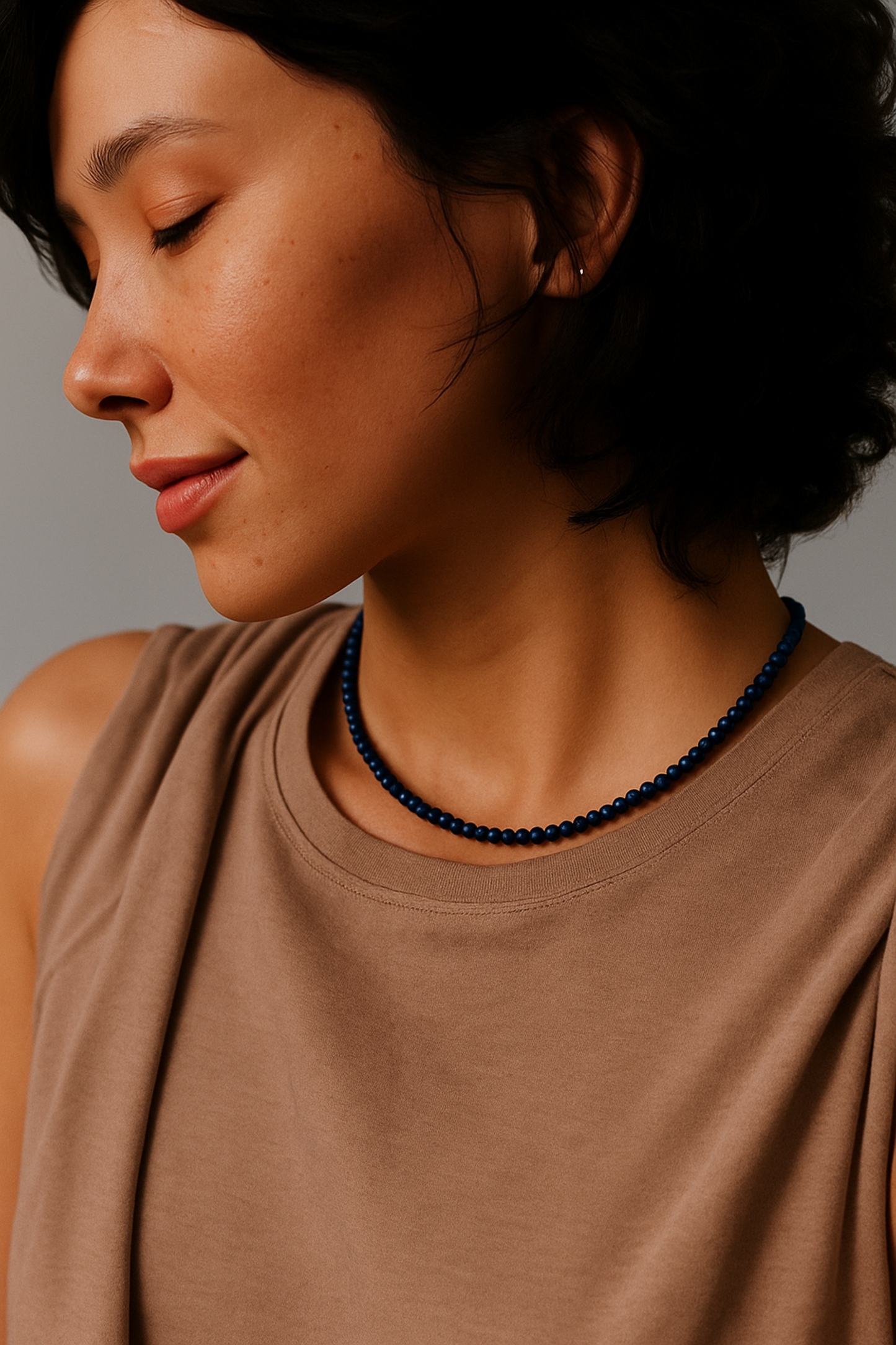 Natural Stone Beads Single Strand Necklace: Lapis Blue