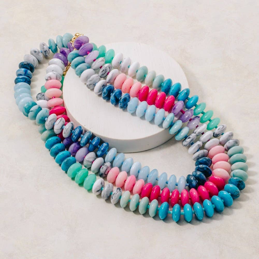 Marble Resin Disc Beaded Necklace: GDGRN
