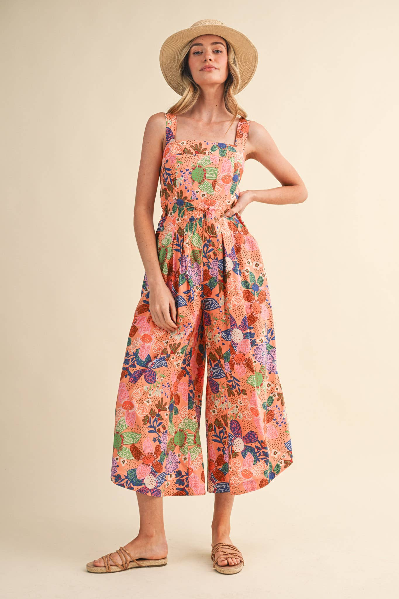 EXCLUSIVE FLORAL PLEATED CROPPED WIDE LEG JUMPSUIT MP4967: CORAL MULTI / S