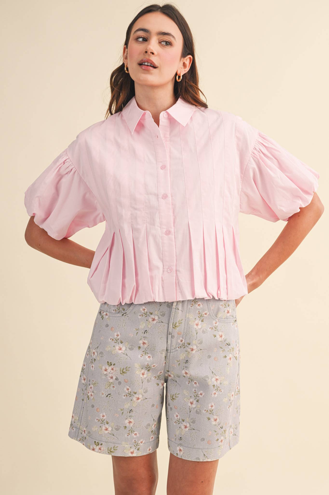 PLEATED BUBBLE HEM BUTTON DOWN TOP MTP4694: SKY BLUE / M