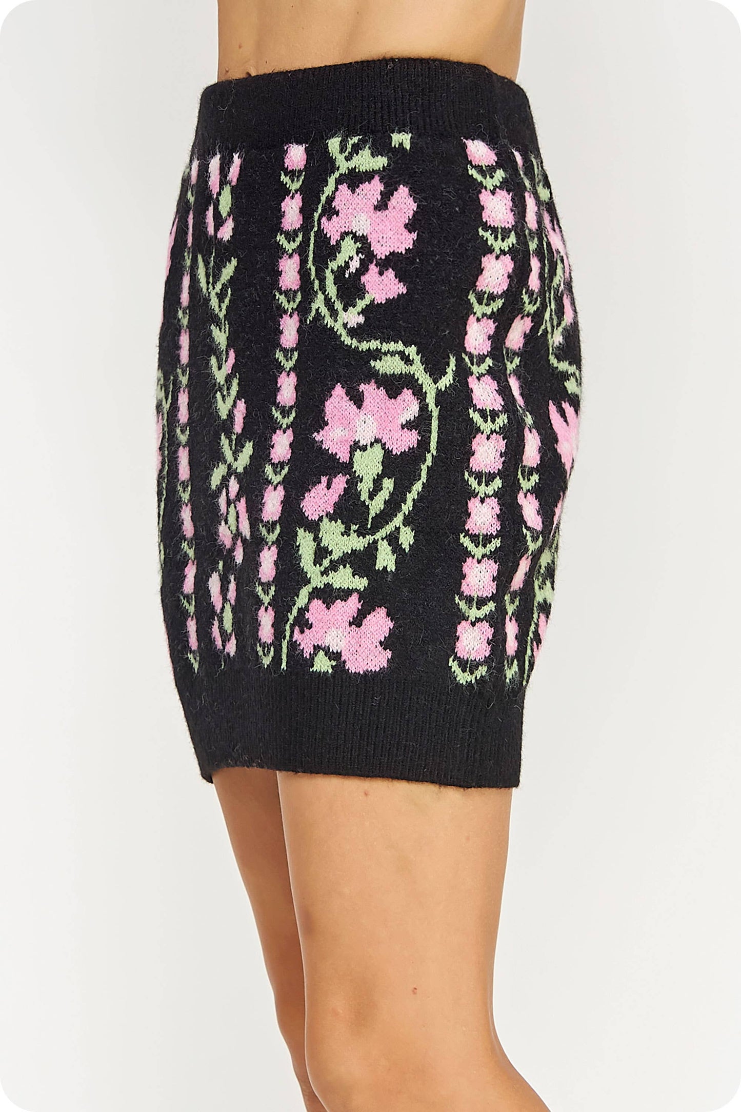 Floral Intarsia Sweater Mini Skirt: Cream / M
