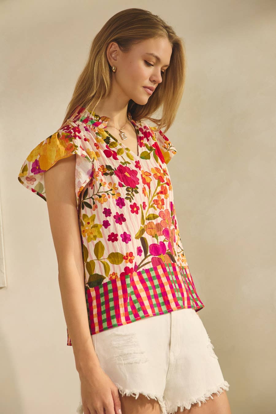Floral Border Printed Flutter Sleeve Blouse: Peach Bloom / L